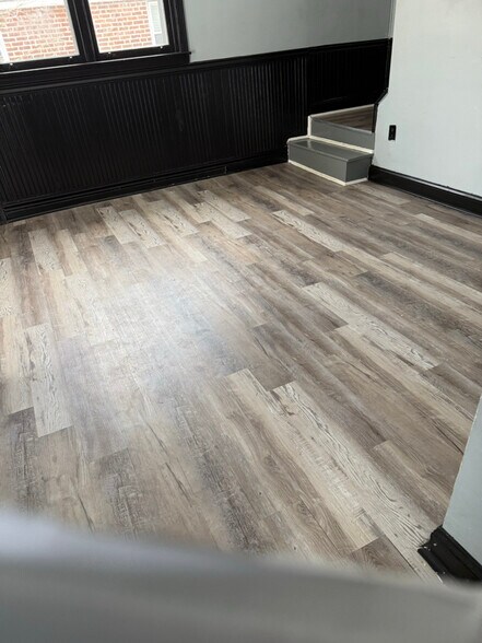 Building Photo - 1132 Duncan Ave