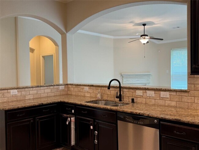 Building Photo - 9419 Hawks Harbor Ct