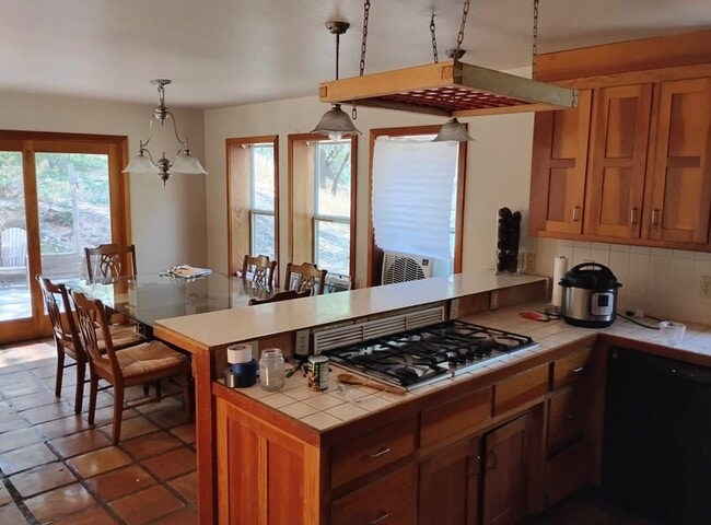 Building Photo - 10091 CA-49