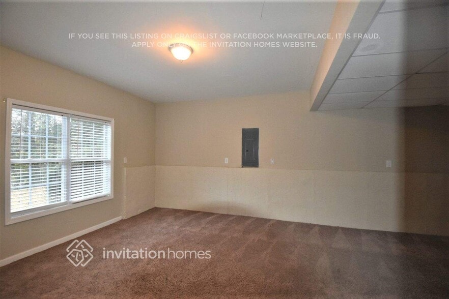 Building Photo - 9455 Pebble Creek Ct