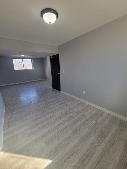 Building Photo - 1816-1816 N James H McGee Blvd