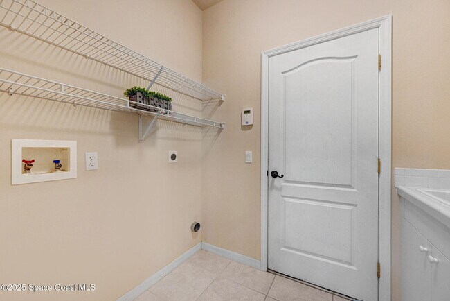Building Photo - 178 Cove Loop Dr