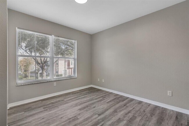 Building Photo - 4002 Venetian Bay Dr