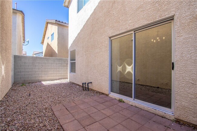 Building Photo - 1139 Orchard View St