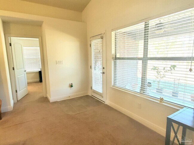 Building Photo - 2200 Somerville Ct