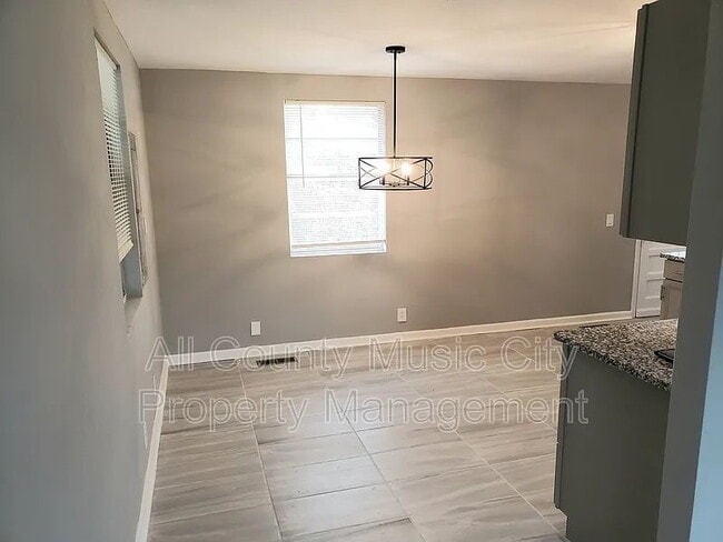 Building Photo - "Charming 3-Bedroom Retreat in Nashville – Cozy Living with 1,061 Sq Ft of Comfort!"