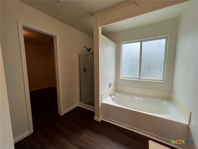 Building Photo - 2038 Castleberry Ridge