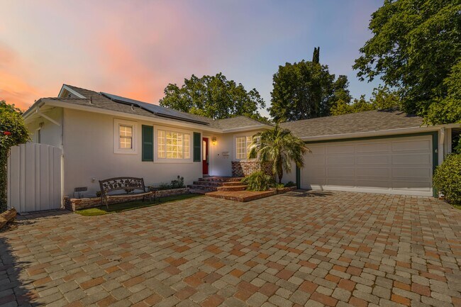 Building Photo - 23020 Haynes St