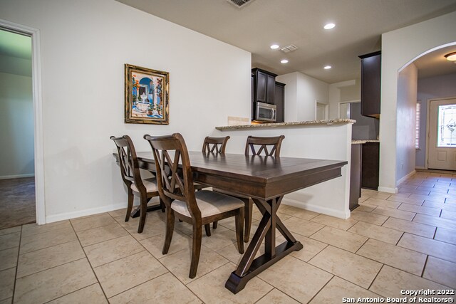 Building Photo - 7715 Watersedge Cove