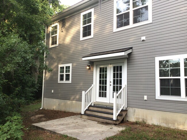 Building Photo - 132 McKelvey Pl