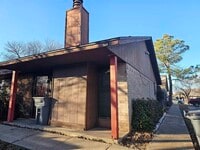 Building Photo - 909 NE Tortoise Dr