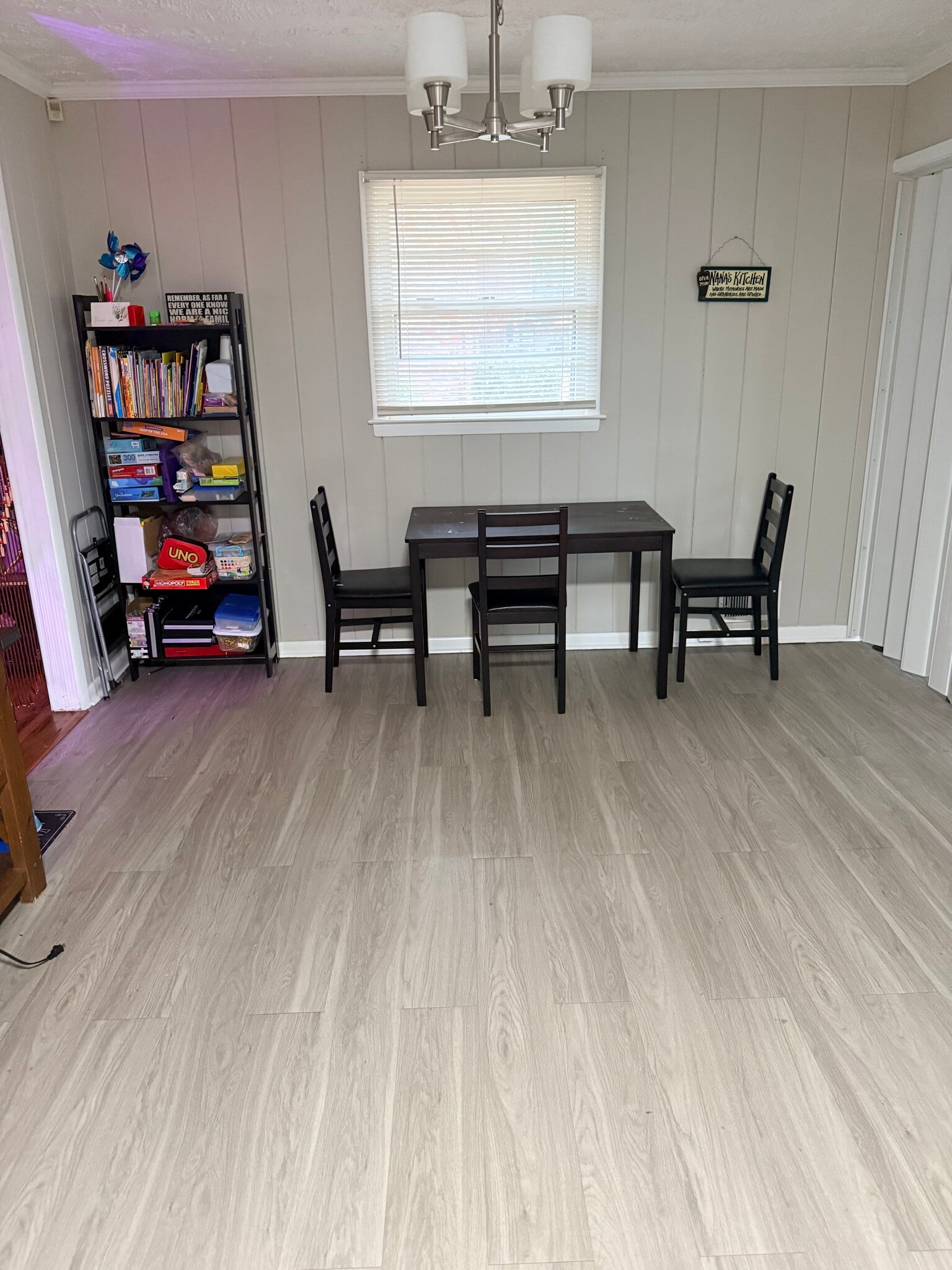 Building Photo - 2559 Clifton Springs Manor