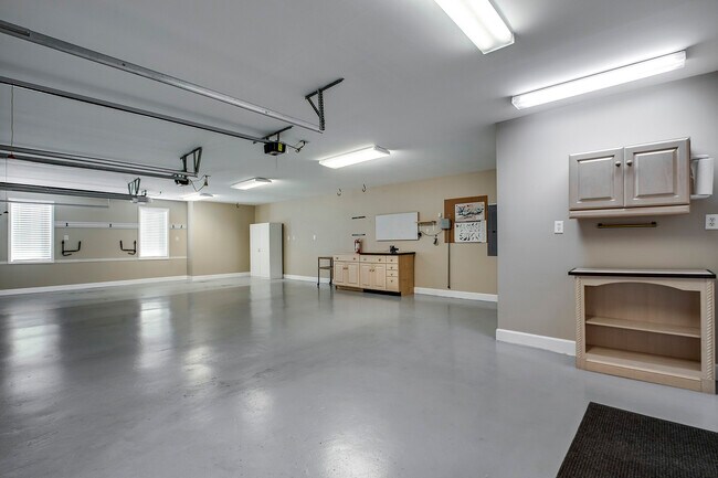 Building Photo - 209 Tooweka Trce