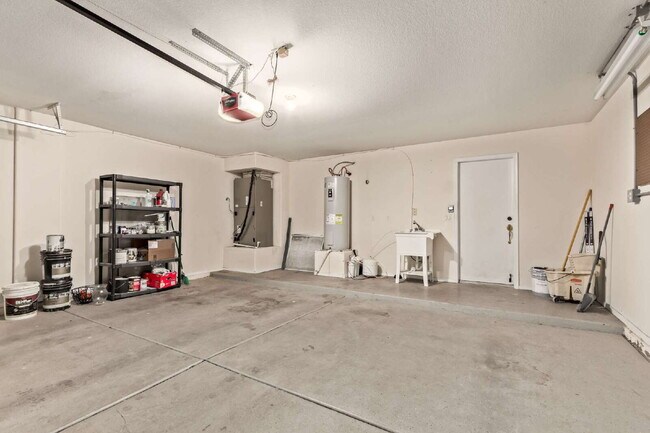 Building Photo - Rancho Del Mar Beauty