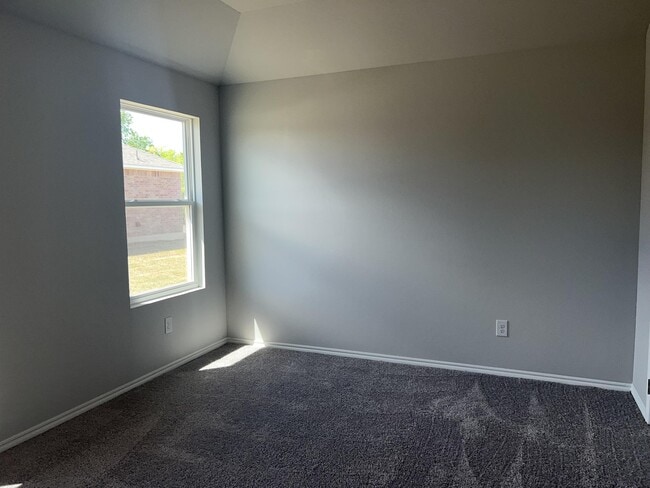 Building Photo - 1009 Ichabod Cir
