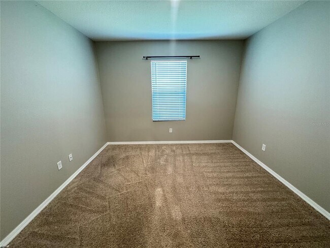 Building Photo - 404 Tanglewood Dr