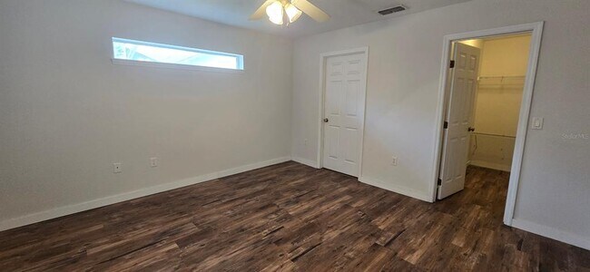 Building Photo - 11 Hemlock Court Pass