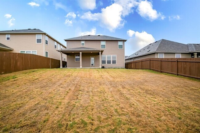 Building Photo - 1924 Stringer Pass