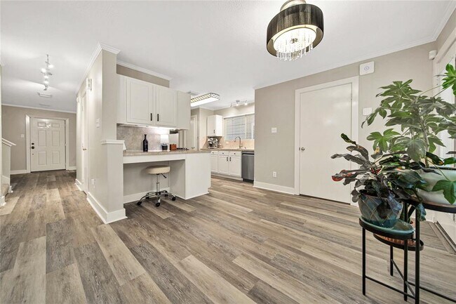 Building Photo - 6202 Spruce Bough Ct