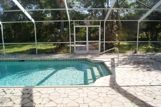 Building Photo - Beautiful Pool Home in River Country Estates