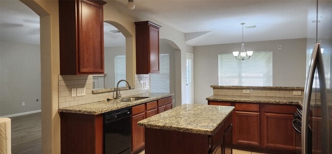 Building Photo - 22907 Lily Creek Dr