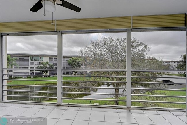 Building Photo - 4401 Martinique Ct