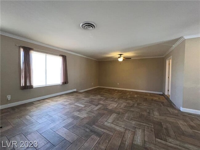 Building Photo - 209 Elm St