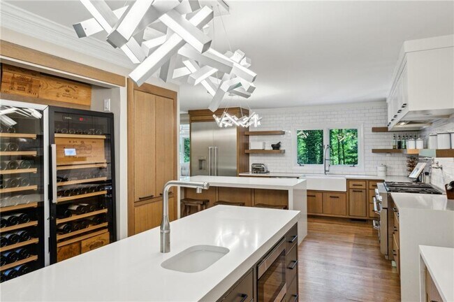 Building Photo - 1130 Angelo Ct NE