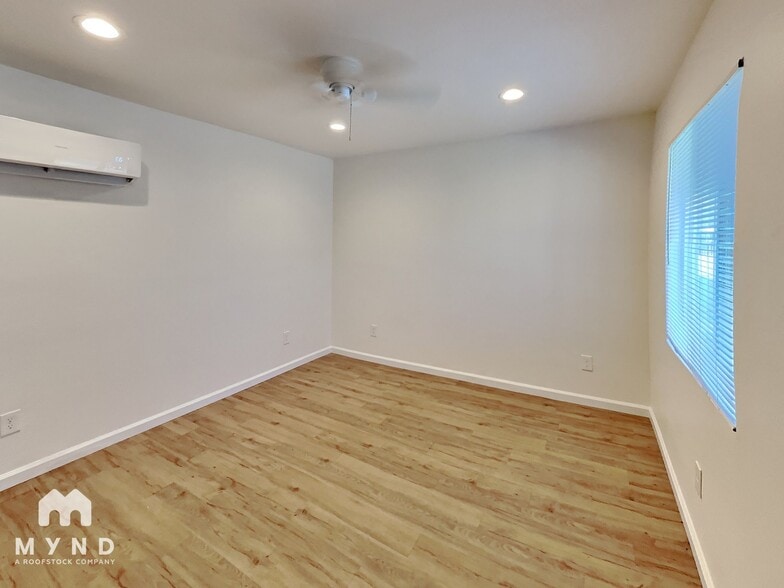 Building Photo - 5631 53rd St