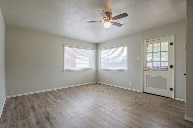Building Photo - 1717 Cannell Ave