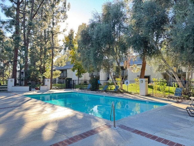 Building Photo - Beautiful 2Bd/2Ba Condo w/2 Reserved Parking Spaces, Extra Storage and Patio in Fullerton!