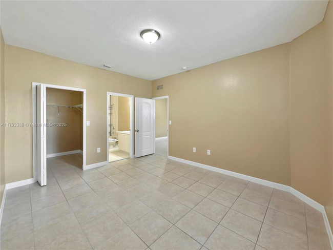 Building Photo - 1666 SE 27th Ct