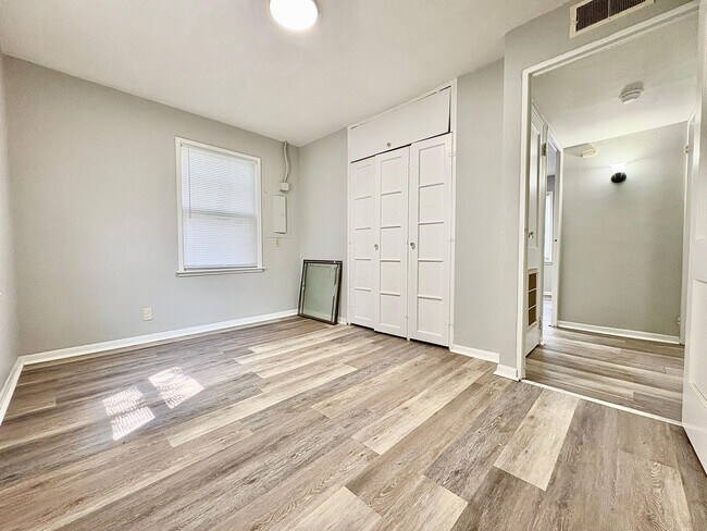 Building Photo - 1513 Wilber St