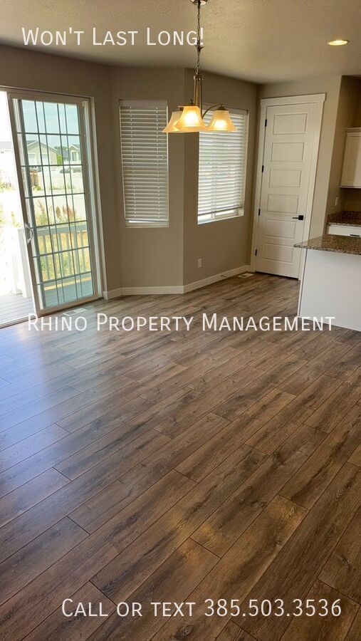 Building Photo - 927 Wahlen Way
