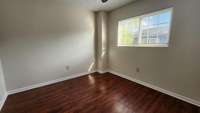 Building Photo - 1421 Wabash Ave