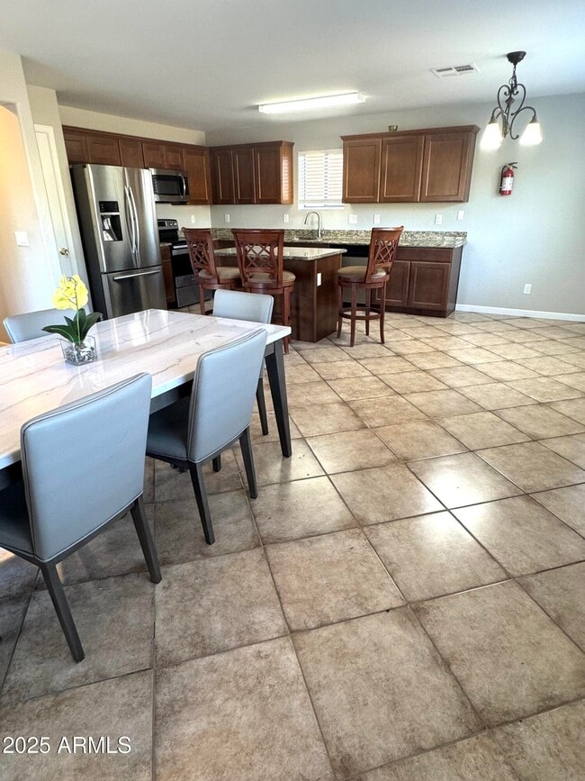 Building Photo - 7408 S 37th Dr