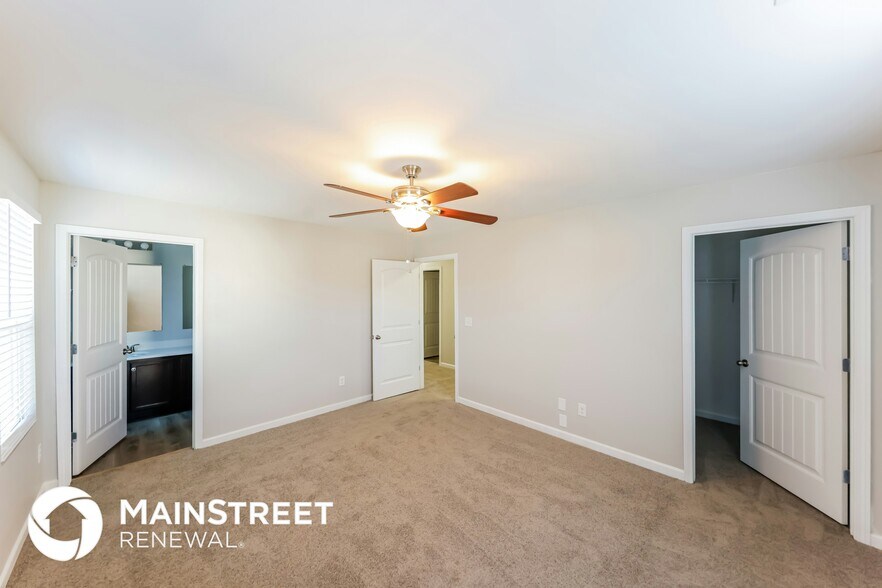 Building Photo - 105 Union Station Dr