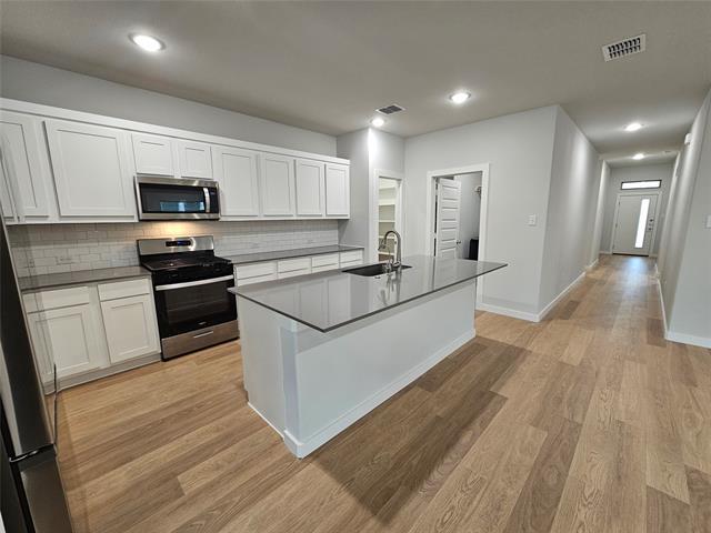 Building Photo - 358 Rockstream Dr