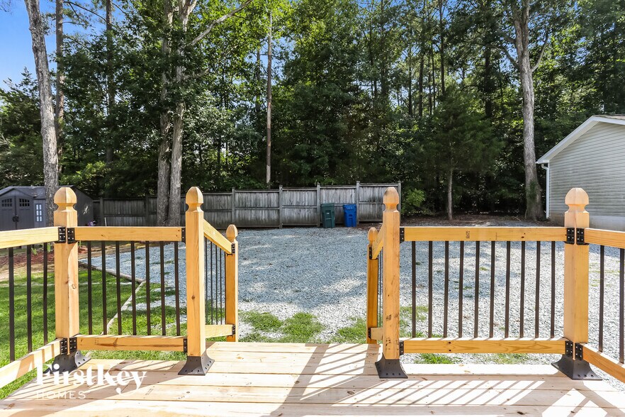 Building Photo - 3508 Sidneys Way