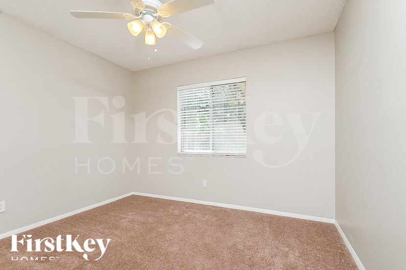 Building Photo - 1807 Greenwood Valley Dr