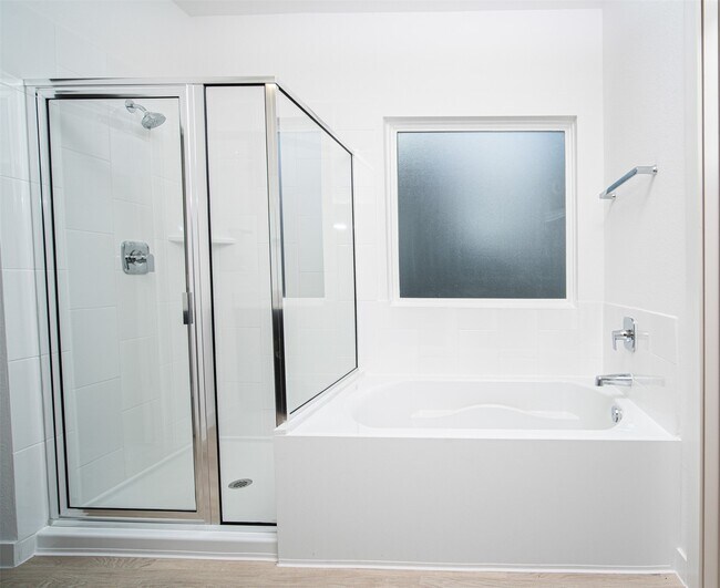 Building Photo - 30614 Brixton Village St