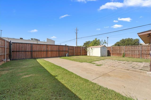 Building Photo - 500 Willow Oak Dr