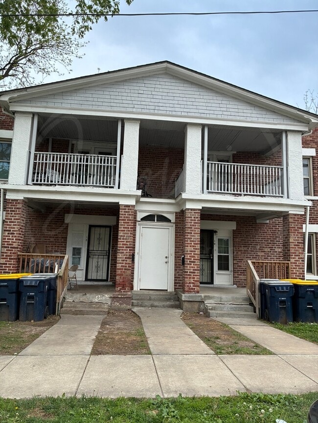 Building Photo - 1115 E 41st St