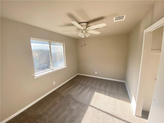 Building Photo - 6417 Orange Blossom Way