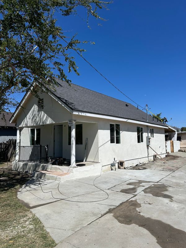 Building Photo - 1449 N Lugo Ave
