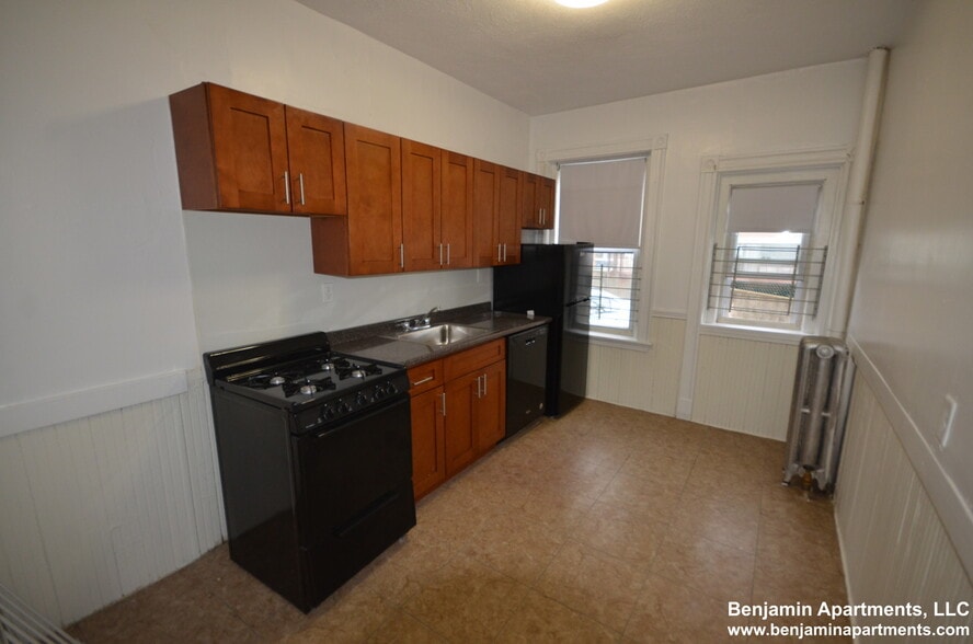 Building Photo - 11 Mt Hood Rd