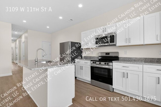 Building Photo - 3109 W 11th St