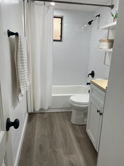 Building Photo - 5160 Las Verdes Cir