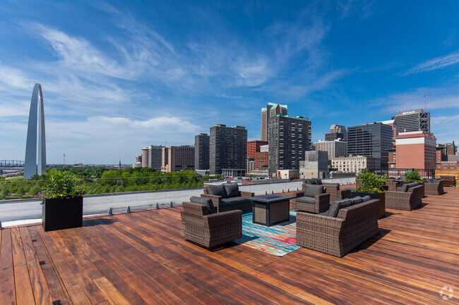 Primary Photo - Peper Lofts