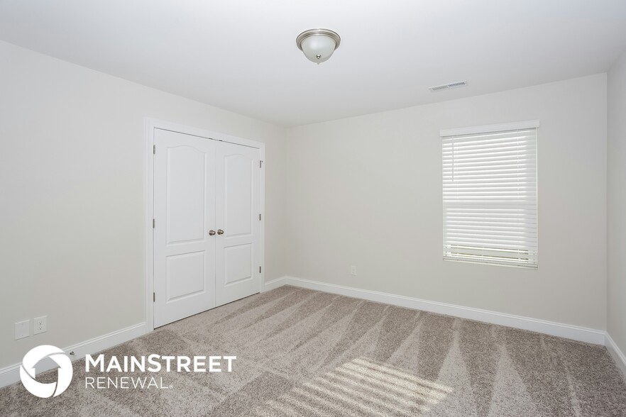 Building Photo - 4358 Hornyak Dr